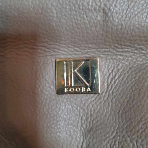 Kooba Everette Leather Tote Bag - Picture 2 of 8